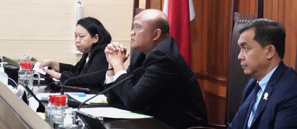 Majelis Komisi Periksa Para Terlapor dalam Kasus Dugaan Persekongkolan Tender RSUD Kabupaten Bogor